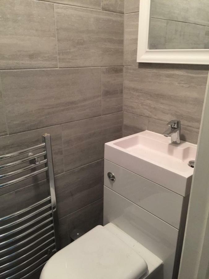 Abbey Wood Station Five Bedroom Self Contained House Exterior photo